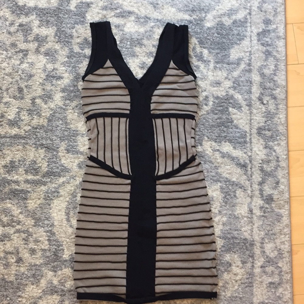 Bodycon beige and black dress
